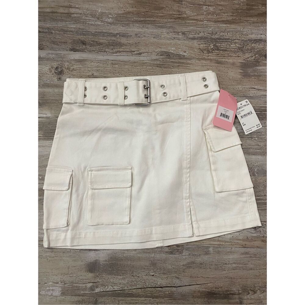 Juicy Couture White Mini Skirt Belt & Cargo Pockets Women’s Sz 27 Waist